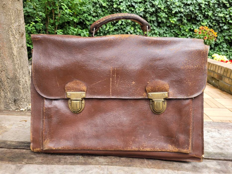 Stara skórzana teczka PRL