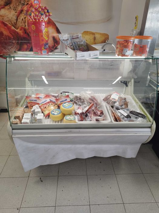Vitrine de Charcutaria Refrigerada