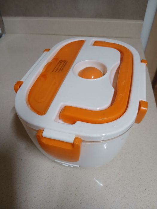 Lancheira elétrica muito prática. Funciona bem.