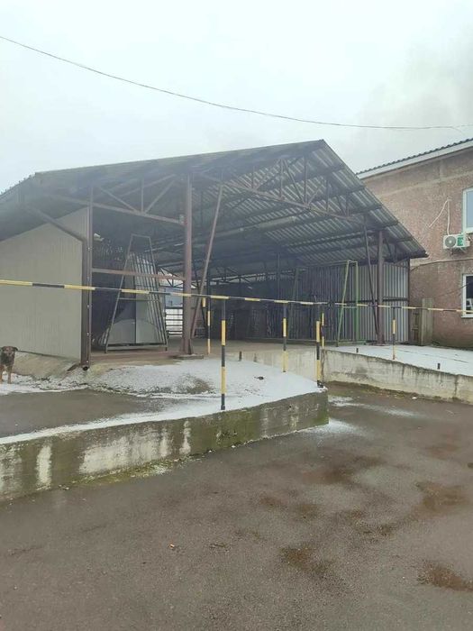 Продам виробничо - складськi примiщення по вул. Попова