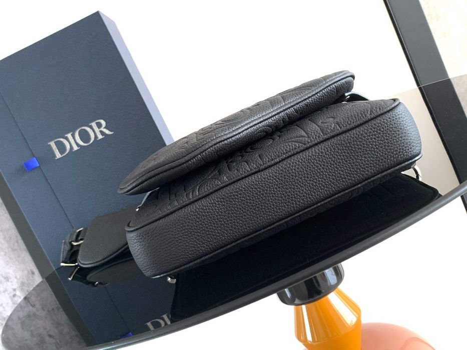 Кожаная сумка Dior