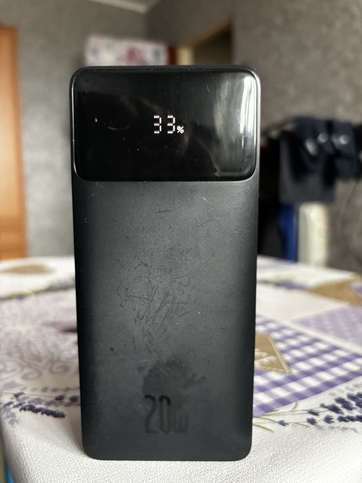 Продам повербанк Baseus