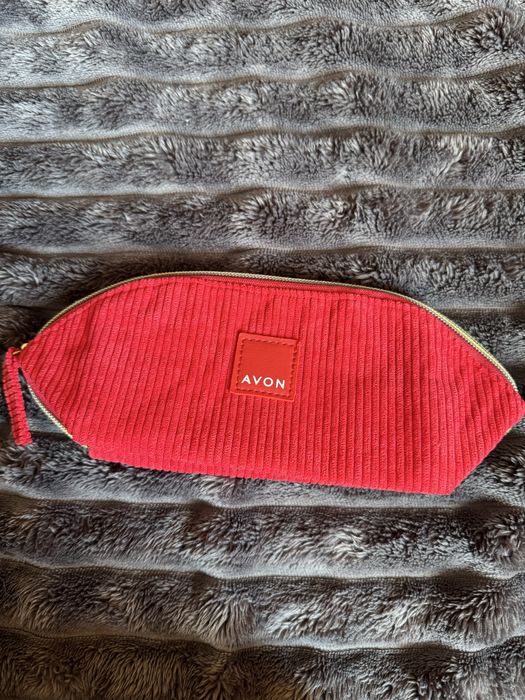 Косметичка Avon