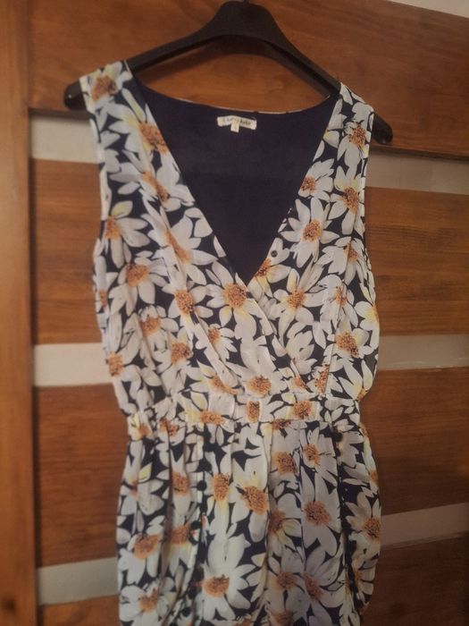 Sukienka Cherry Koko rozm.S stan bardzo dobry.