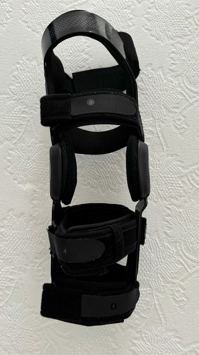 Joelheira Ortopédica Articulada DonJoy® LCA (direito) como nova