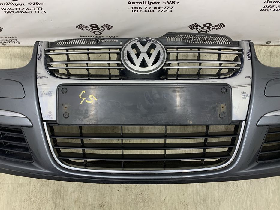 Бампер передній Volkswagen Golf 5 V універсал гольф 5 сірий LD7X