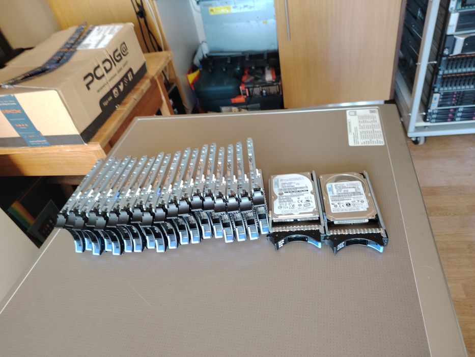 Lote Caddys Servidor IBM SFF System X3650