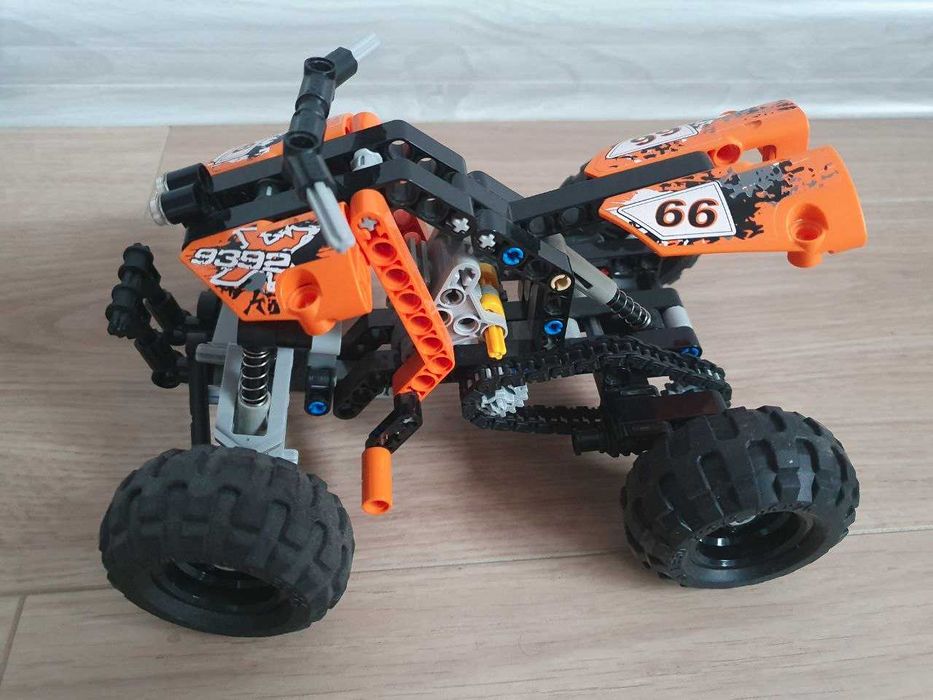 Lego Technic 9392 Квадроцикл / Quad Bike: 1 400 грн