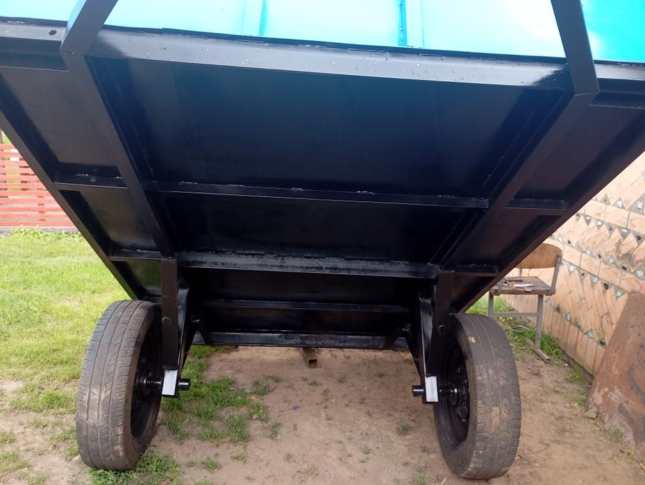 Причіп до трактора