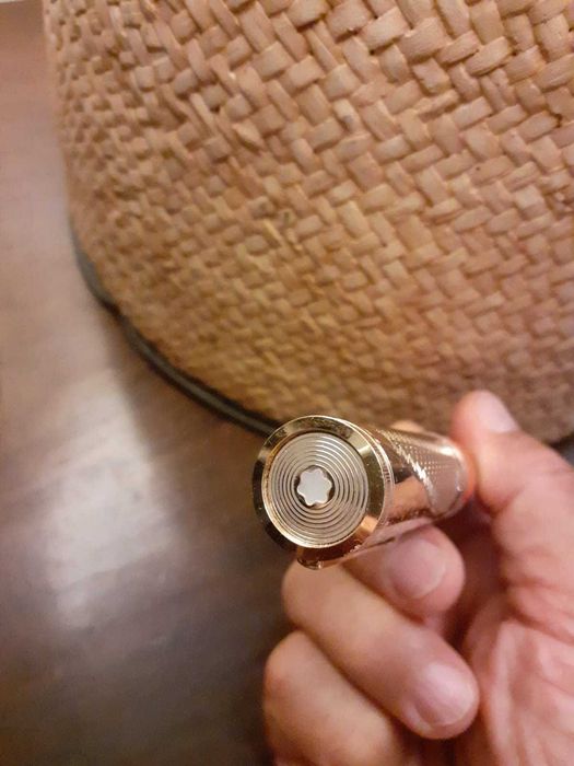 Caneta-tinteiro Montblanc Homage to Iliad Homer edição limitada