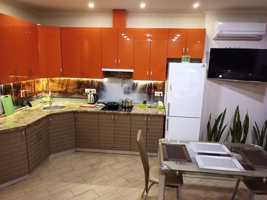 Просторі апартаменти в яскравому затишному ЖК Комфорт-Таун Лівобережна