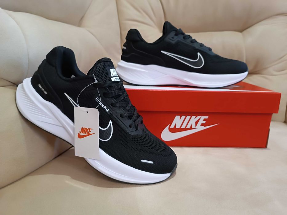 Чоловічі кросівки nike air zoom