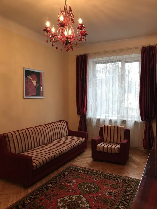 Здам в довгострокову оренду 2-ну квартиру по пр. Волі .