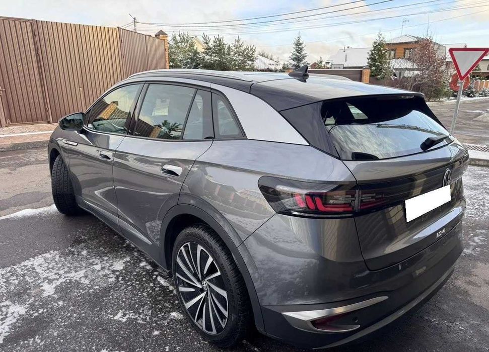 Volkswagen ID.4 AT 2021 року