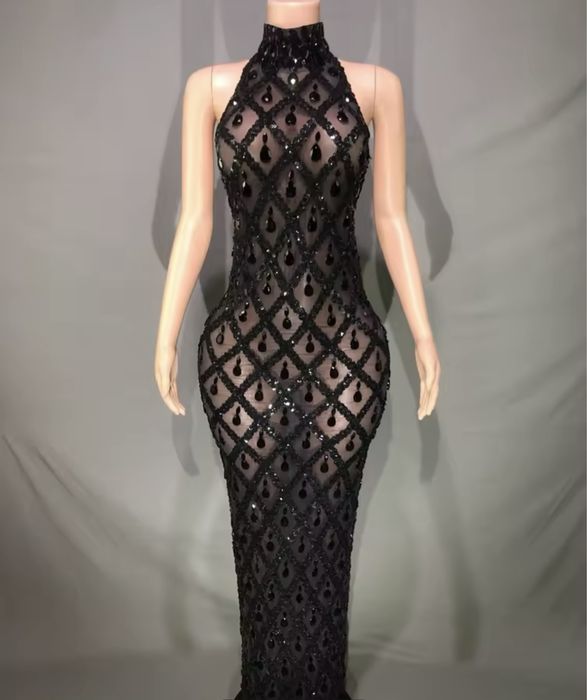 Продаж суконь для фотосесій та вечірні сукні