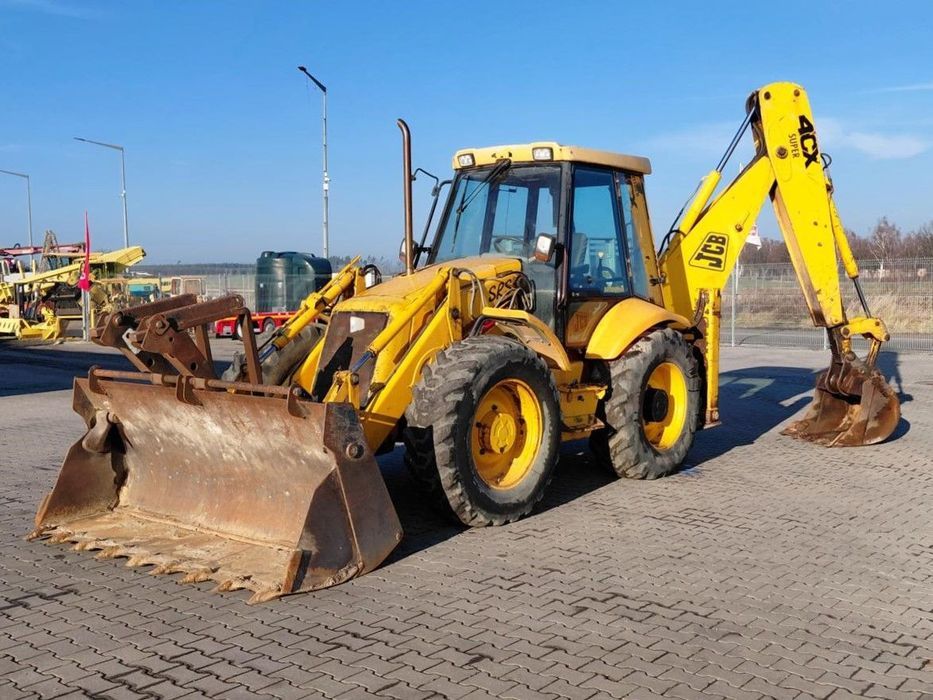 JCB 4 CX  Napęd: 4x4x4