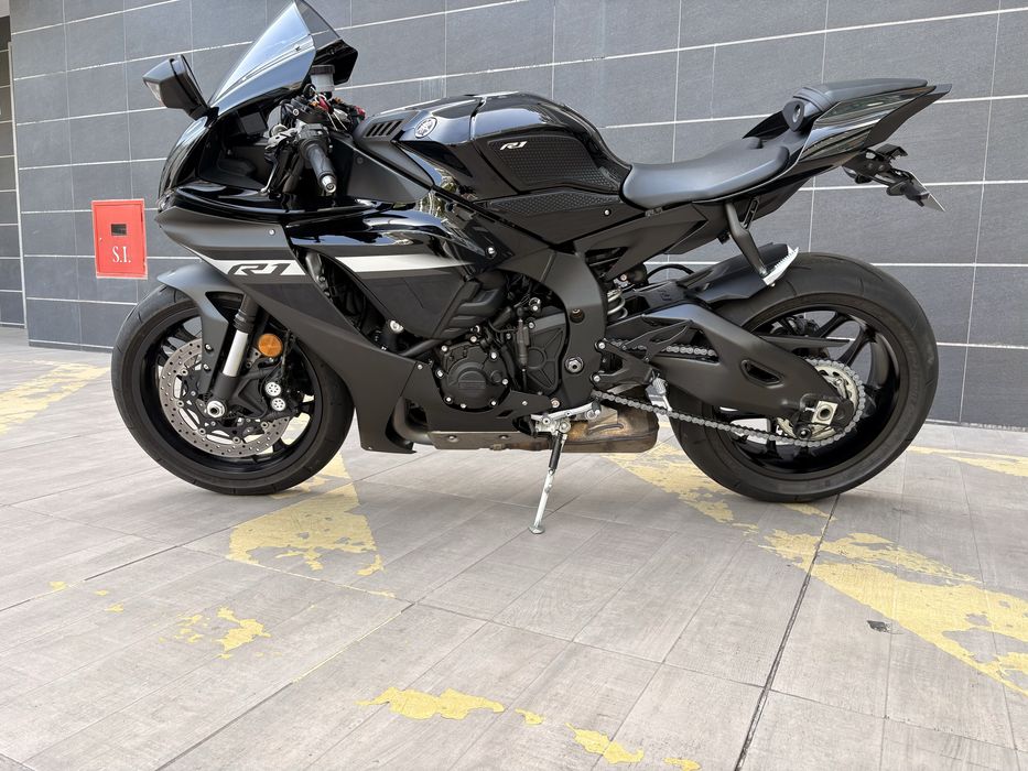Yamaha YZF R1 2024