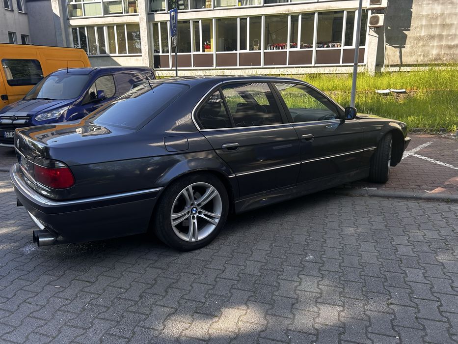 BMW E38 735i LPG AUTOMAT DOBRA BAZA