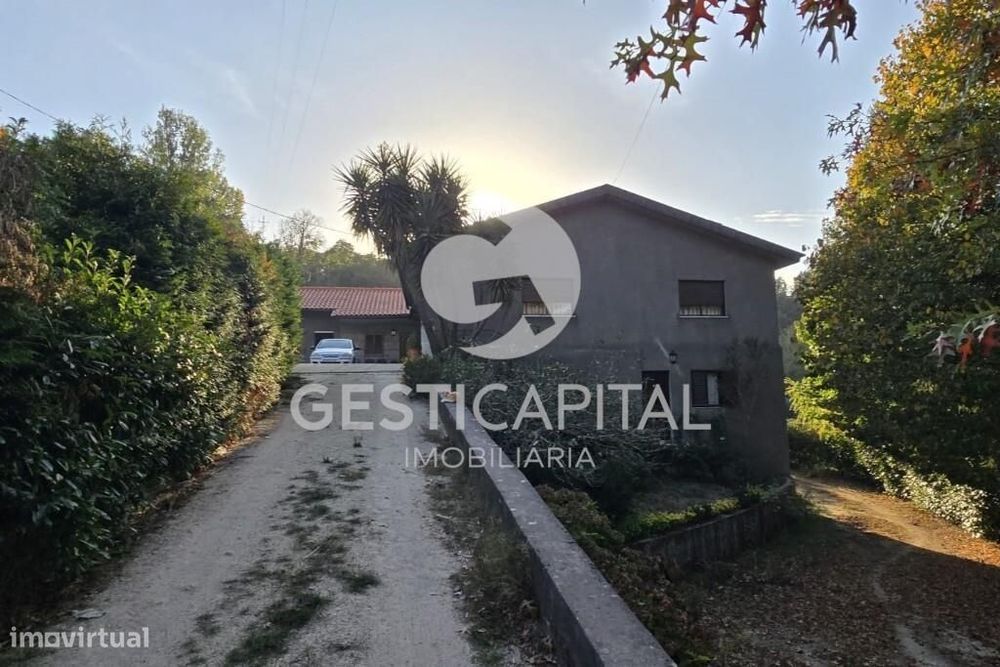 Moradia com terreno em Soalhães, Marco de Canaveses