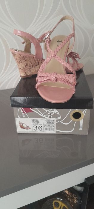 Sandały T.Taccardi roz 36