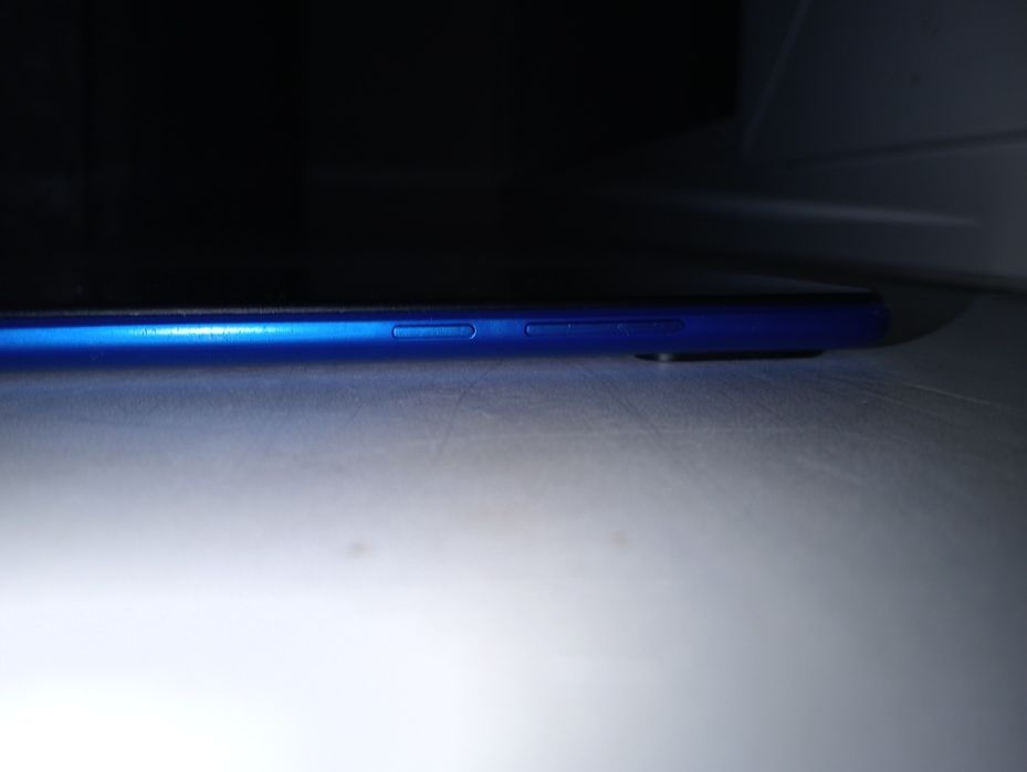 Продаю телефон Redmi