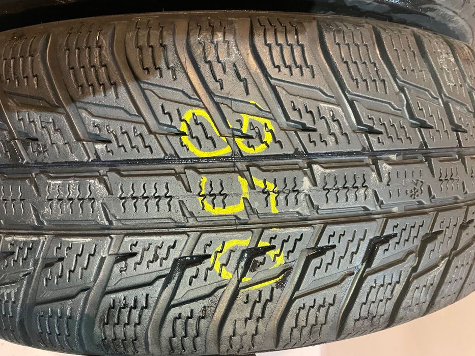 Opony zimowe NOKIAN 225/65/17
