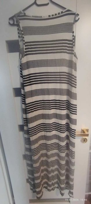 Sukienka maxi w paski