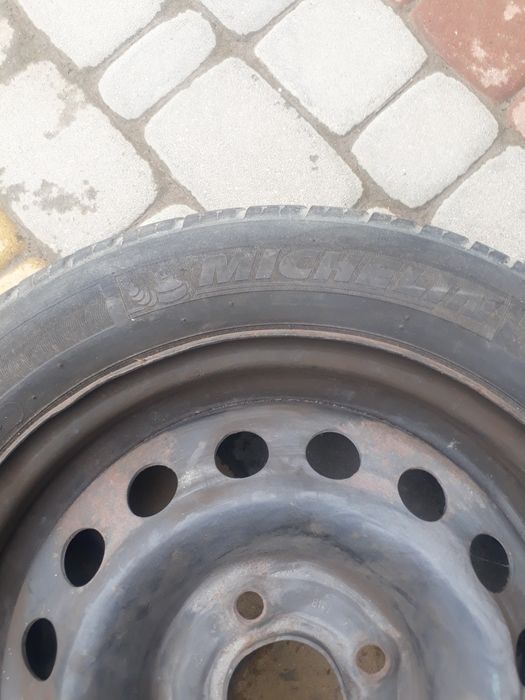 Продам наромальні колесо