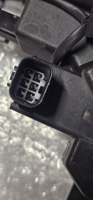 Lampa LED Ledowa reflektor Omoda 5 prawa prawy