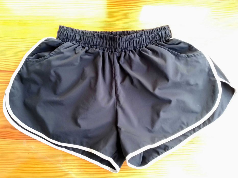 велошорты С М черные, велофутболка, вело бафф, вело жилет сигнальный