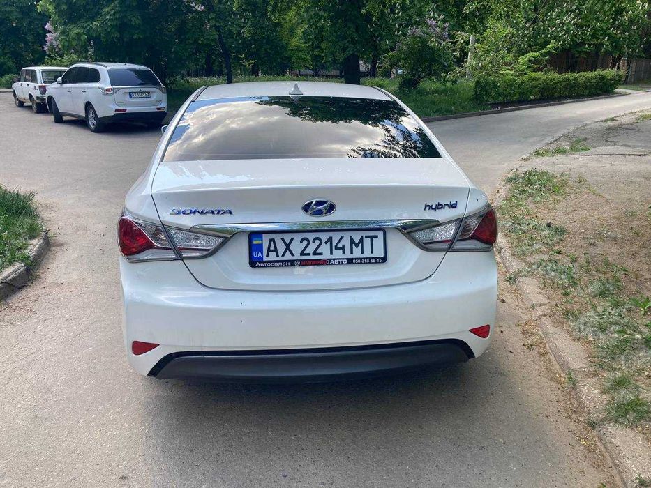 Оренда для роботи в таксі, Hyundai Sonata (гібрид), 2013 року