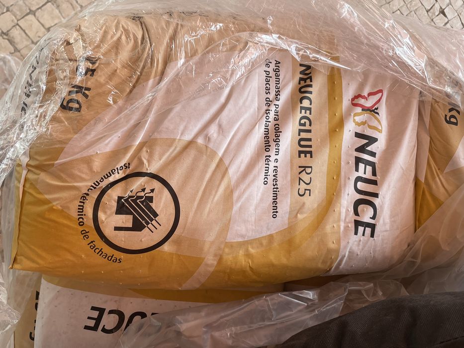 25 kg Neuceglue Bags – Adhesive and Rendering Mortar64752049744515120