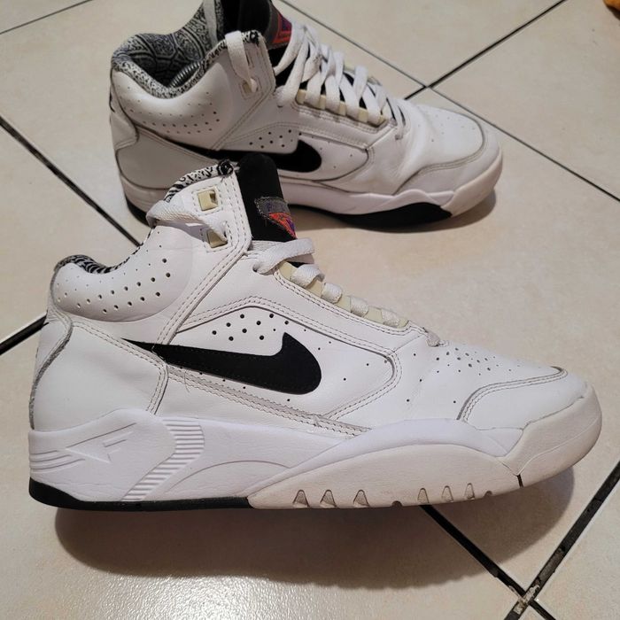 Kosz * NIKE AIR Flyight Lite Mid * rozm 40,5 * ORYGINALNE