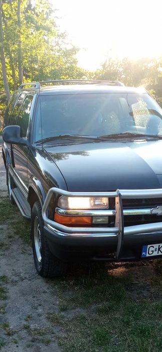 Chevrolet blazer ładny stan. Zamiana łódź motorowa lub inne.