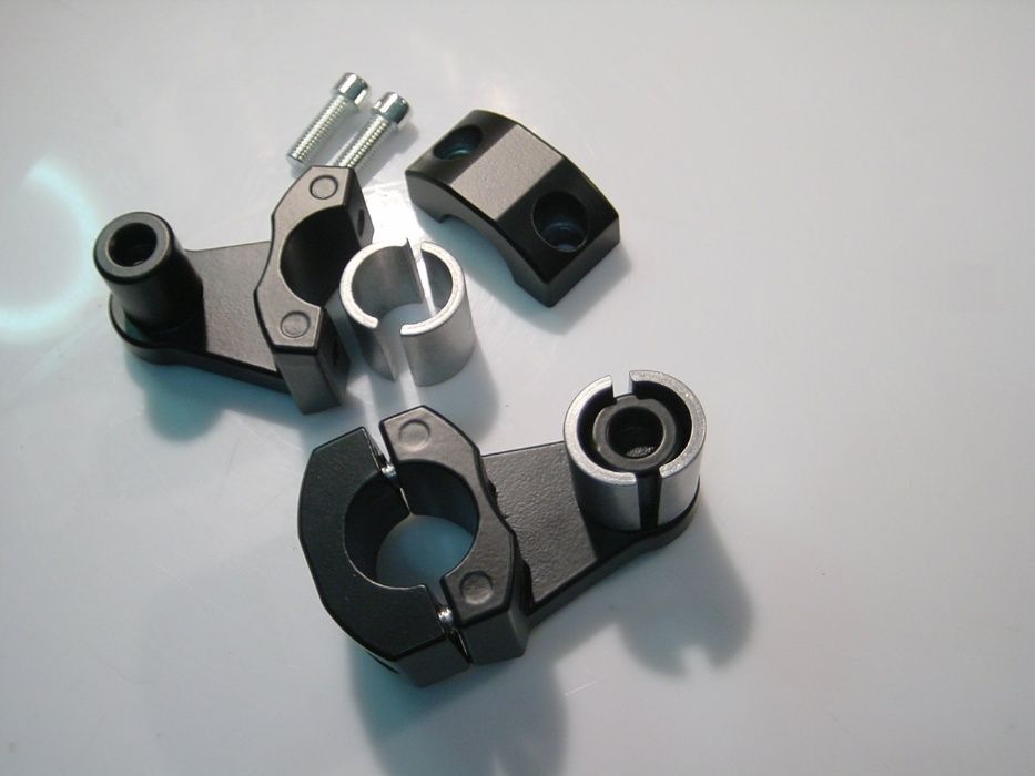 Aumentos / elevadores de guiador em alumínio