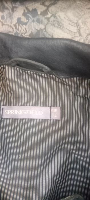 Casaco de pele  Sprinfield.   em um fecho novo. Para homem não tem ras
