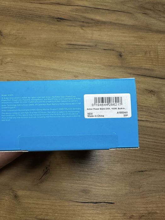 Anker power 25000 mAh 165W PD Built-In Double USB-C Cables