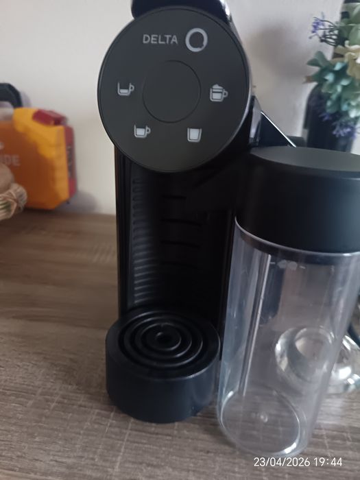 Máquina de Café DELTA Q Mini MilkQool