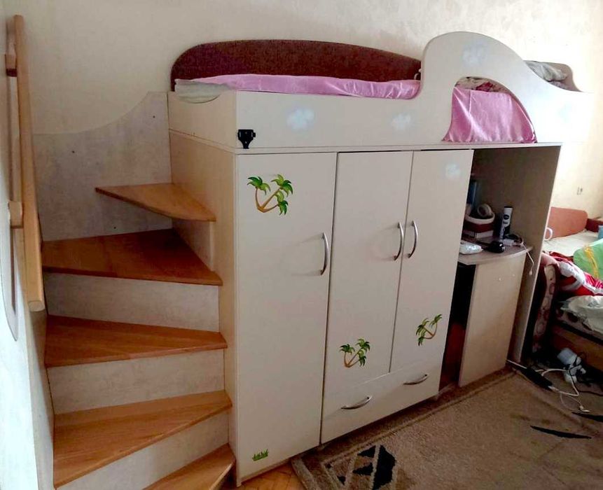 Ліжко-горище з комплектом меблів для дитячої - 2 шафи, кутовий стіл