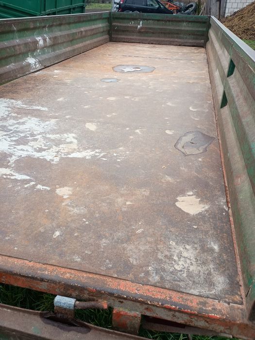 Przyczepa rolnicza jednoosiowa dwukółka