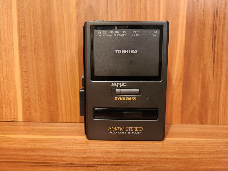 Toshiba kt-4212 касетний плеєр