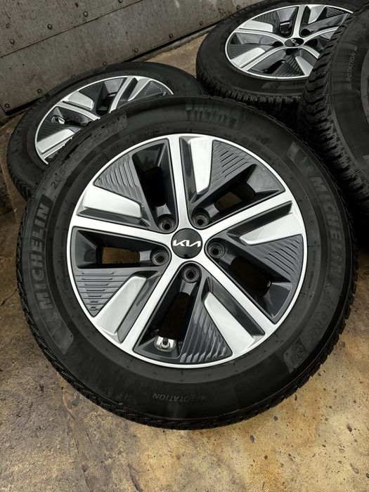 Диски 5/114,3 R16 +Зимові Шини Kia Ceed CeratoHyundai I30 i40 Mazda3 6