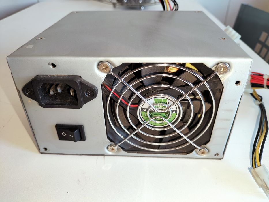 Fonte de alimentação PC