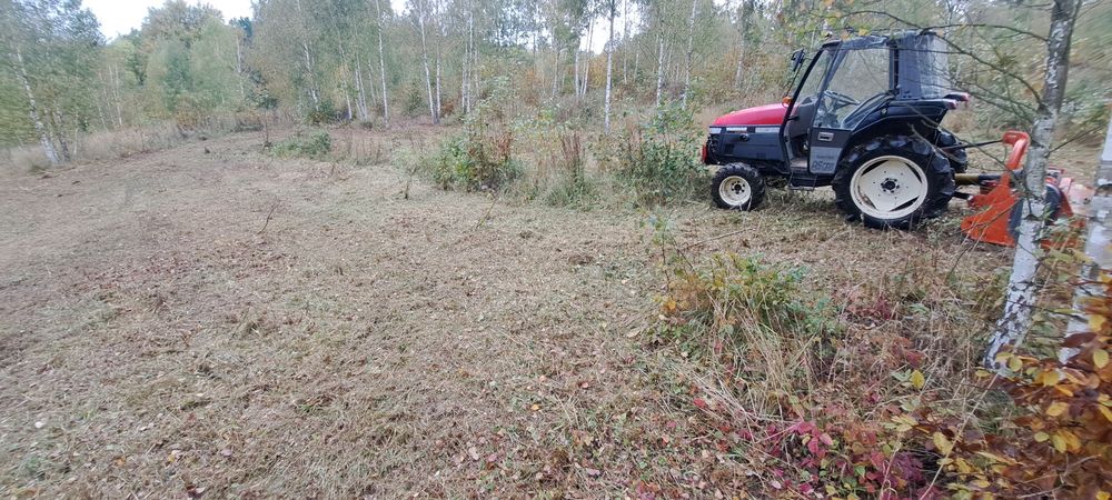 Koszenie nieużytków kosiarką bijakową  kosiarka bikakowa