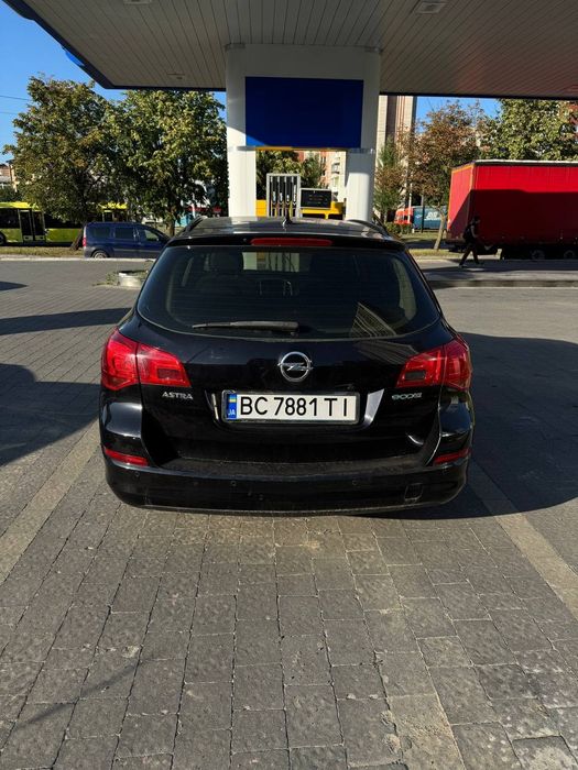 Продам Opel Astra J