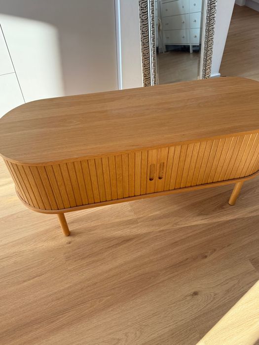 Szafka RTV JYSK - drewniana