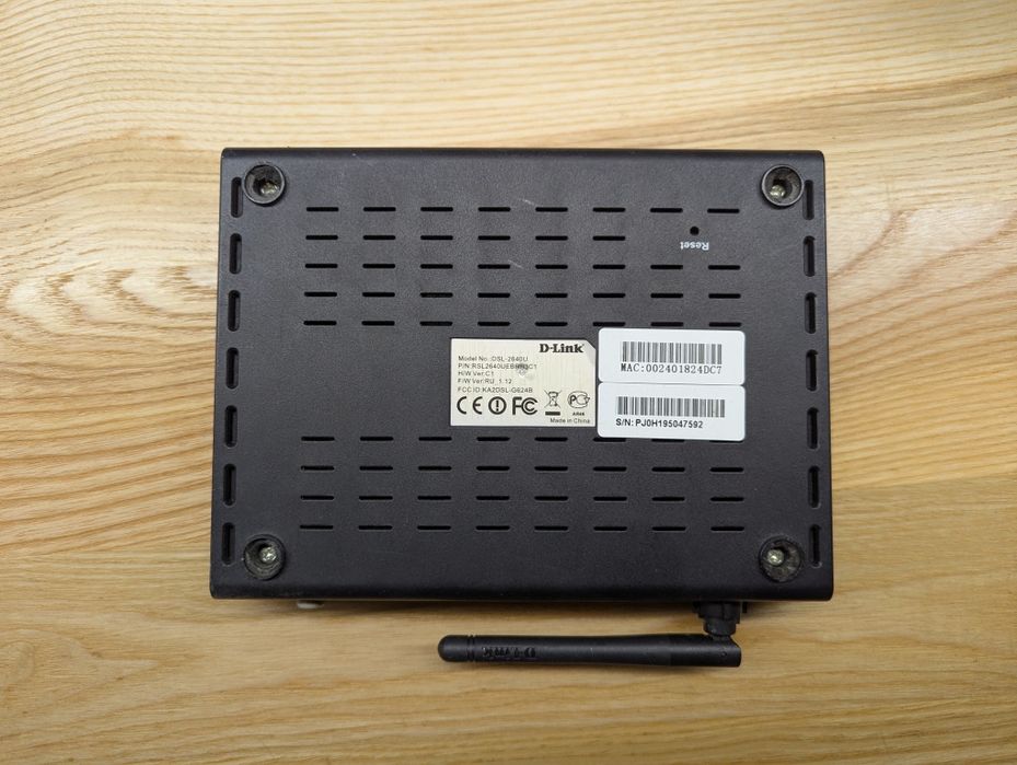 Роутер D-Link DSL-2640U не робочий