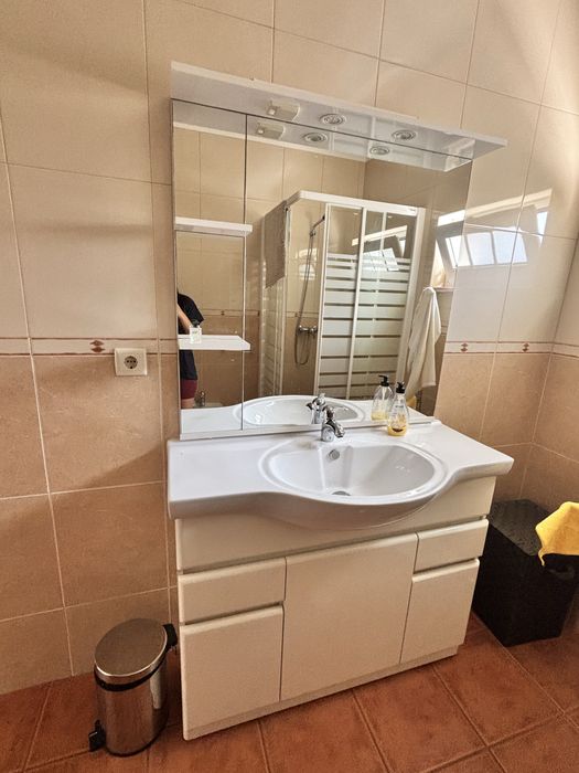 Movel de WC com iluminação