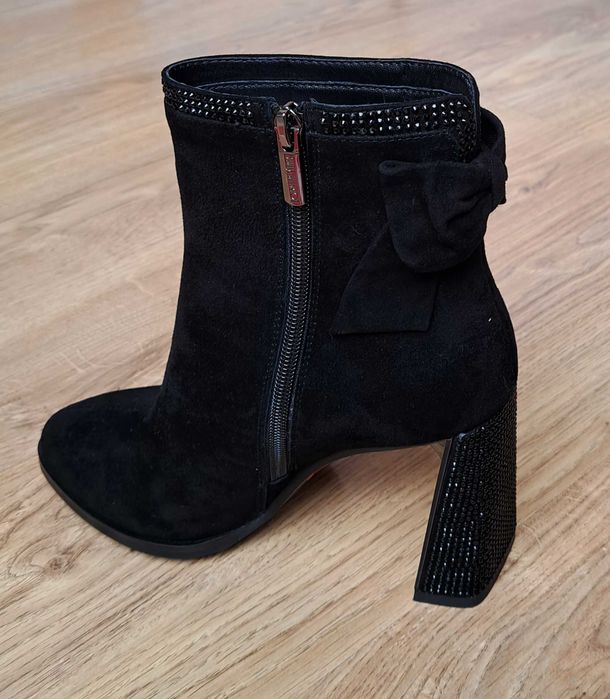 Botki loretta vitale