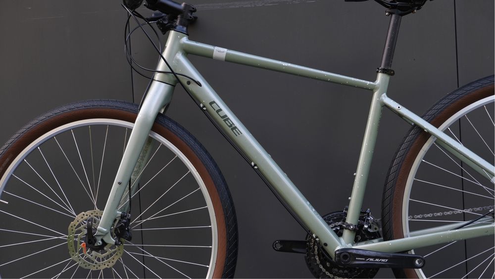 Міський велосипед Cube Hyde Shimano Alivio